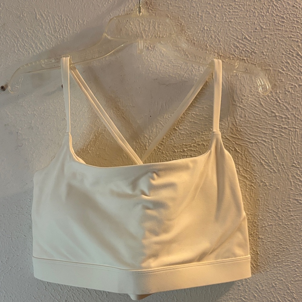 Fabletics Cream Cross-Back Bra